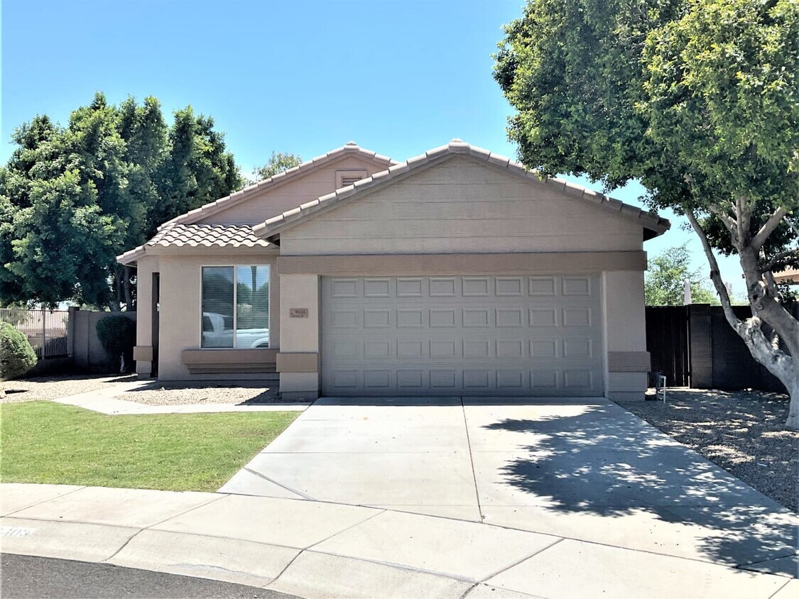 Primary Photo - 9403 West Ross Ave