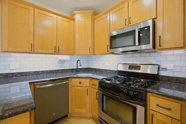 Foto del edificio - 2619 N Harding Ave