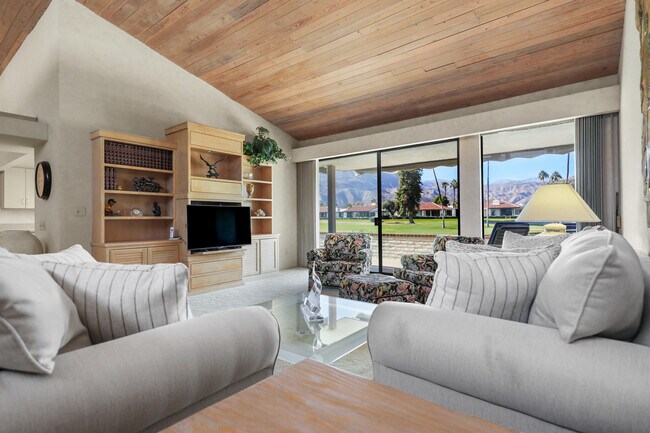 Foto del edificio - 11 Ronda Dr