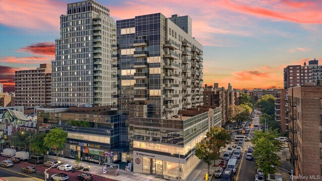 Foto del edificio - 136-19 Franklin Ave