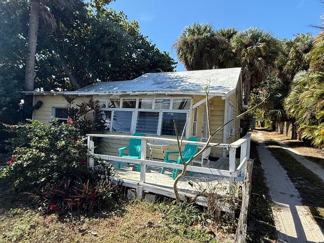 Building Photo - 4410 NE Indian River Dr