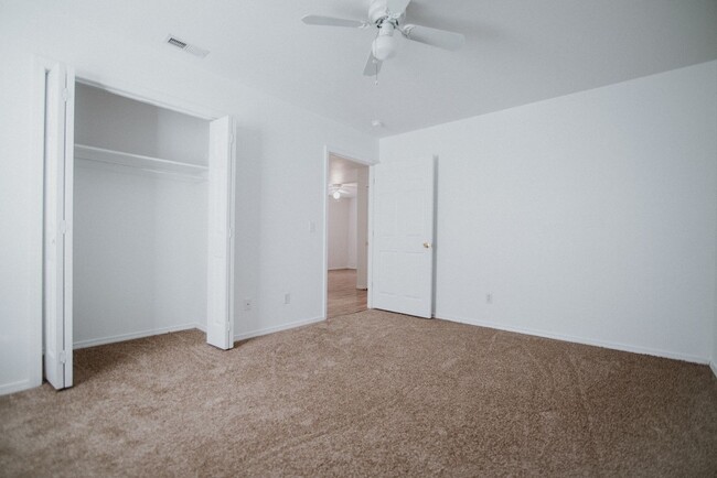 Photo - Willow Park Apartments