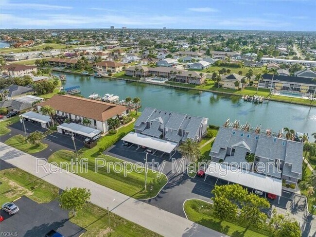 Foto del edificio - 4626 SE 5th Pl