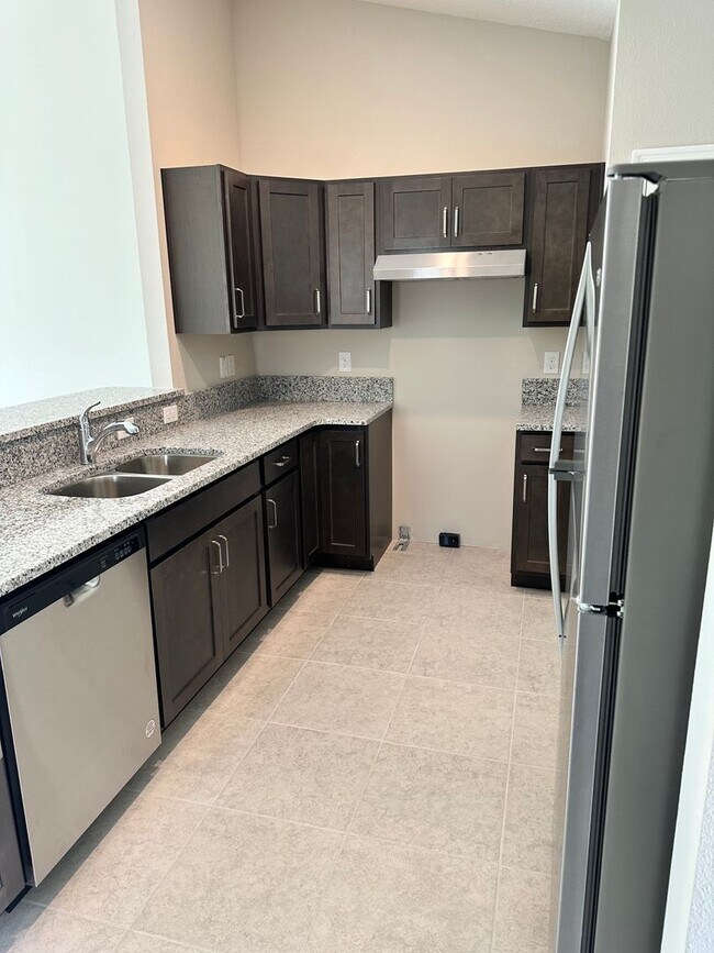 Foto del edificio - Beautiful New Energy Efficient 2/2 Duplex in St. Cloud