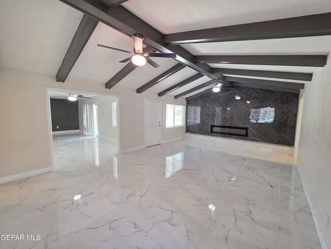 Foto del edificio - 302 Quincy Ave