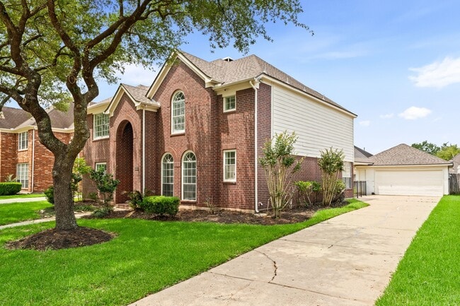 Building Photo - 2122 Hill Canyon Ct