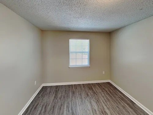 Building Photo - 6909 Magdelena Dr