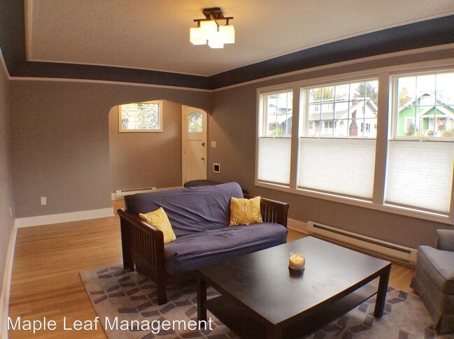 Foto del edificio - 6521 3rd Ave NW