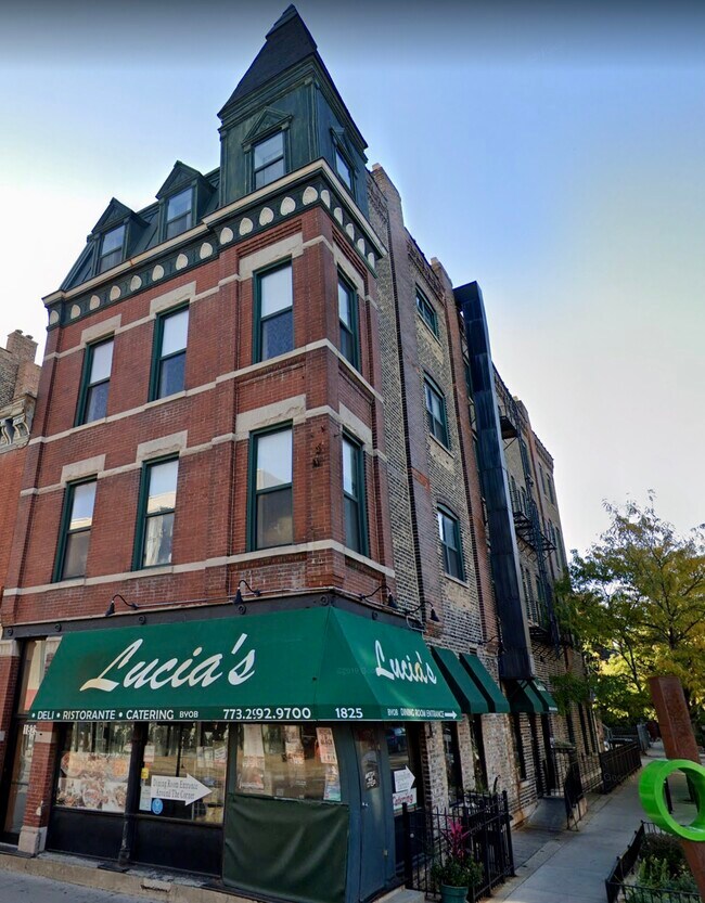 Building Photo - 1825 W North Ave