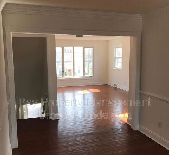 Foto del edificio - 1019 Lawnton Terrace