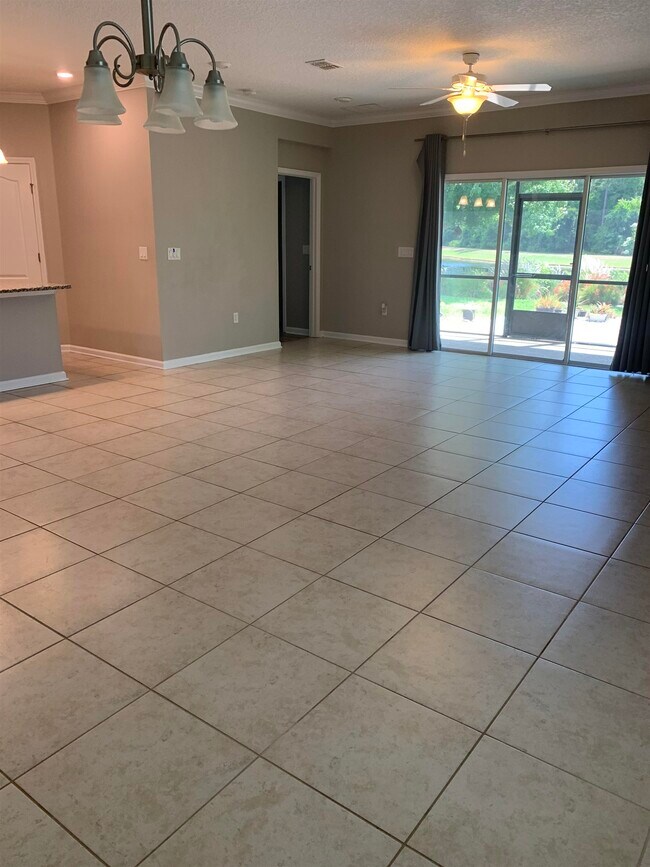Building Photo - 2585 Las Calinas Blvd