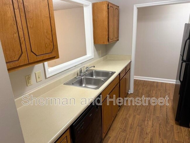 Building Photo - 112 Commons Dr