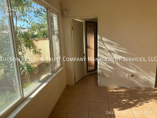 Foto del edificio - 3540 E Pima St