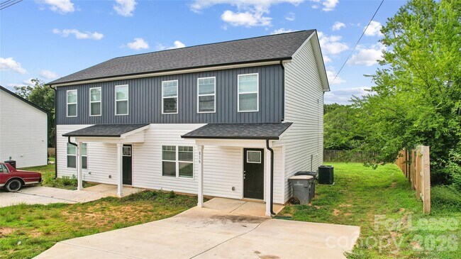 Building Photo - 816 Fairview St