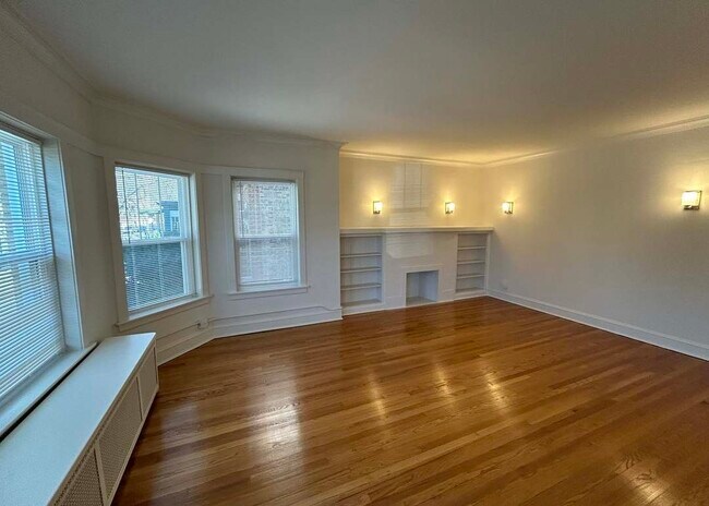 Foto del edificio - 6321 N Hermitage Ave