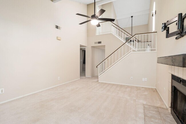 Foto del edificio - 3770 W Barstow Ave