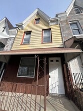 Building Photo - 543 S 13th St