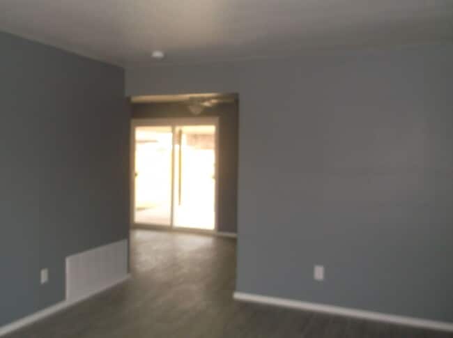 Building Photo - Nice 3 bed, 1.5 baths, 2 car garage