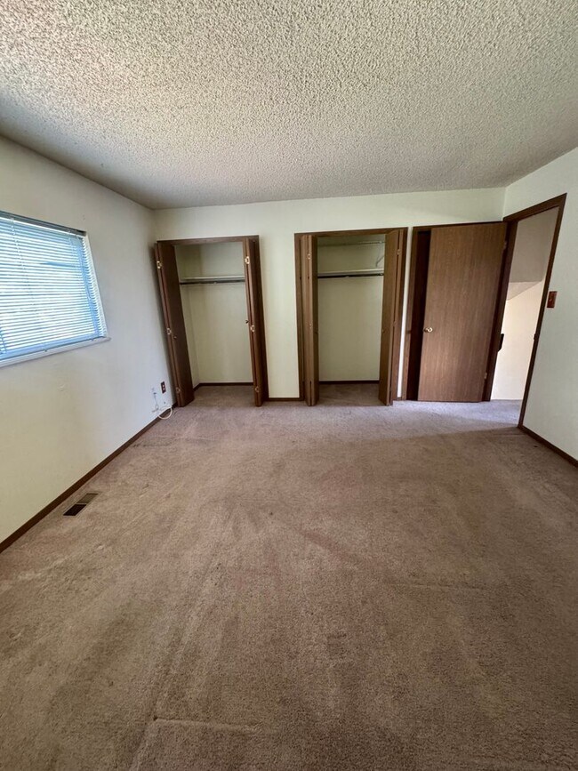 Foto del edificio - Lovely 3 bedroom 2 bath in North Colorado ...