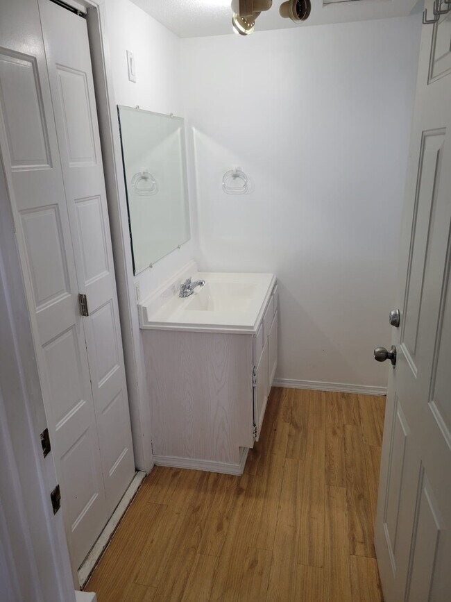 Photo du bâtiment - 8481 113B St