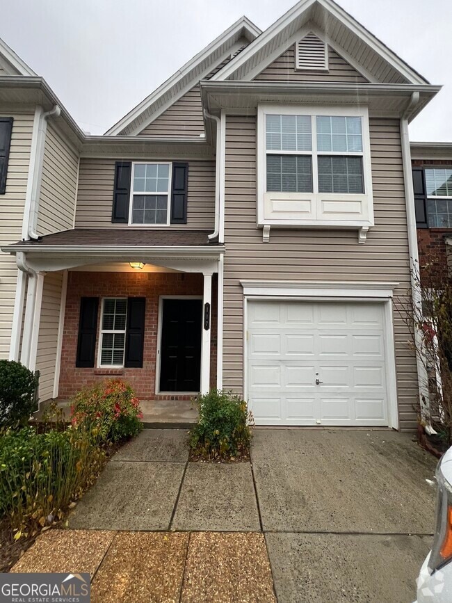 Building Photo - 117 Primrose Dr