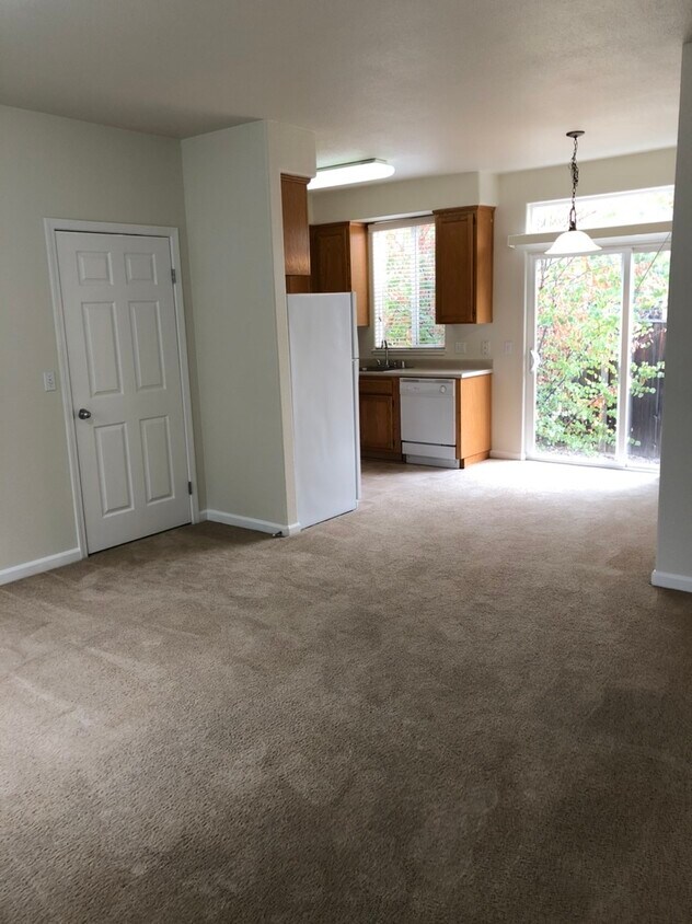 Primary Photo - 1080 Prospect Ave