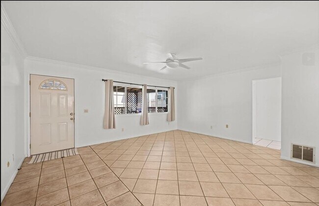 Foto del edificio - 3813 Birch St