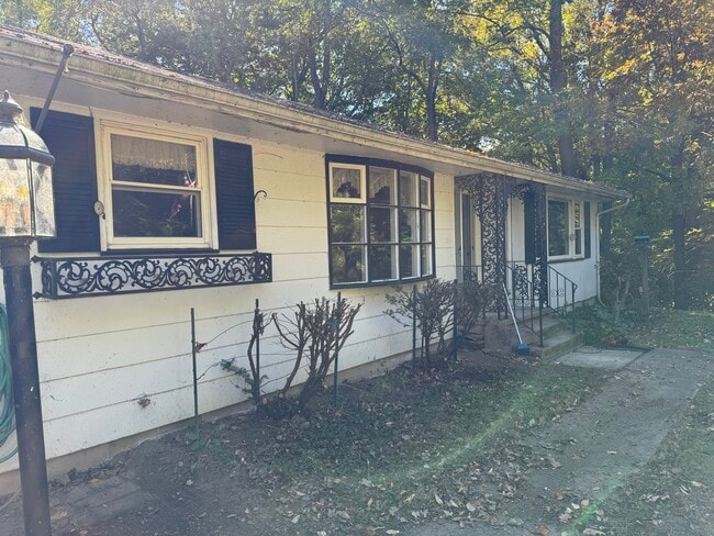 Frente de la casa - 8244 Lake Street Ext