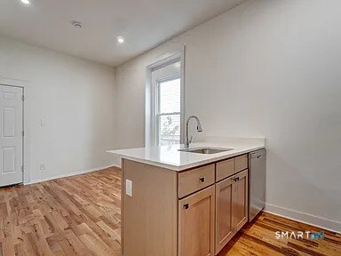 Foto del edificio - 522 Elm St