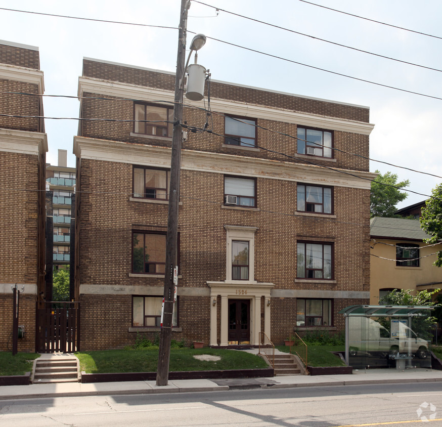 Building Photo - Bathclair North & South