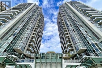 Building Photo - 5793 Yonge St