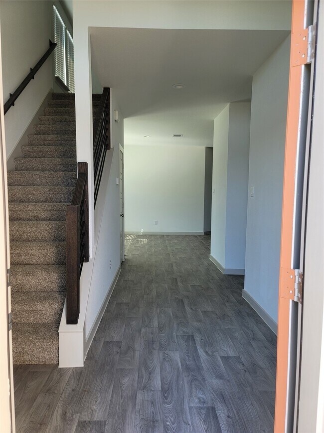 Foto del edificio - 3005 Fenchurch Elm Trl