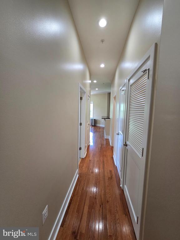 Foto del edificio - 1352 Longfellow St NW