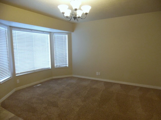 Foto del edificio - 373 W 2200 N