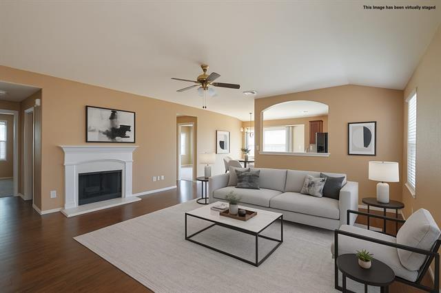 Building Photo - 590 Arthur Dr