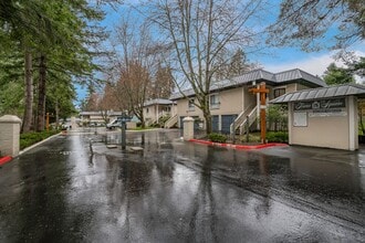 Building Photo - 1607 102nd Pl NE