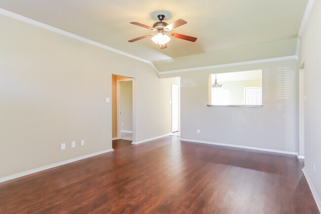Foto del edificio - 14611 Parkway Meadows Dr
