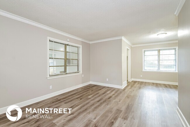 Foto del edificio - 5041 Davis Cove