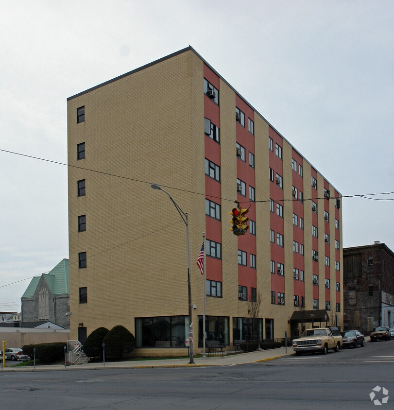 Building Photo - Shenandoah High Rise