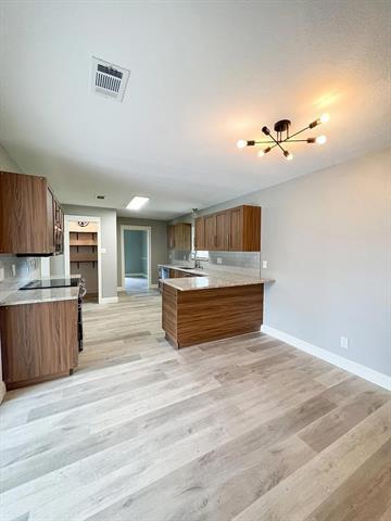 Foto del edificio - 1400 Crescent Dr