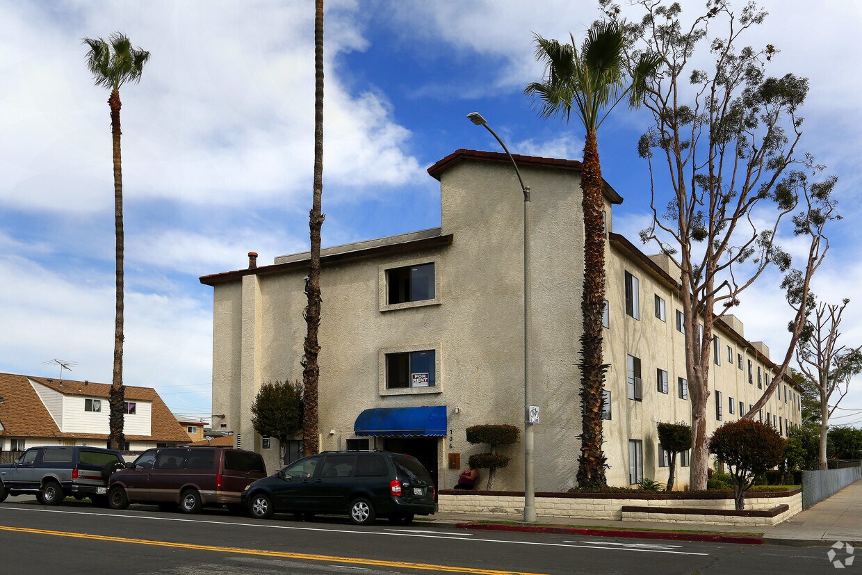 Primary Photo - McDonald Apartments