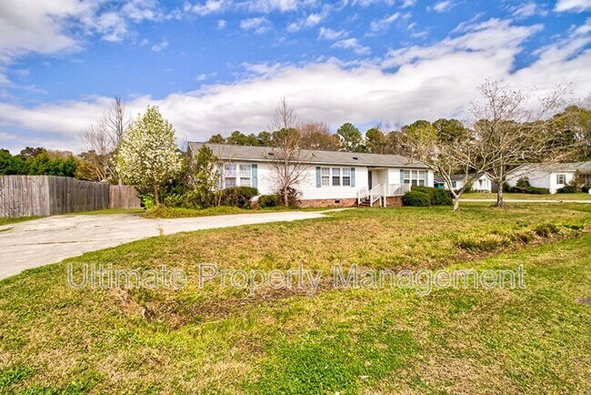 Building Photo - 9390 Holbrook Dr