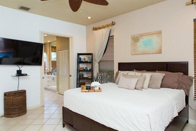 Primary Bedroom - 6350 NW 23rd St