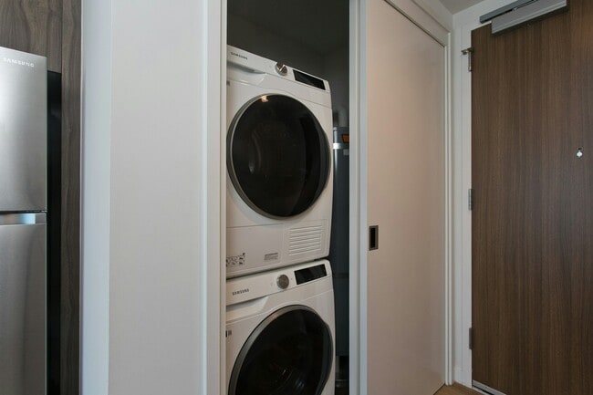 Foto del edificio - 1500 Rycroft St