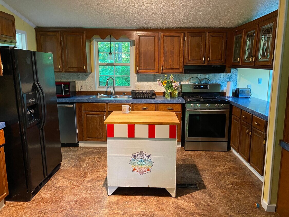 Foto principal - 2160 Mt Torrey Rd