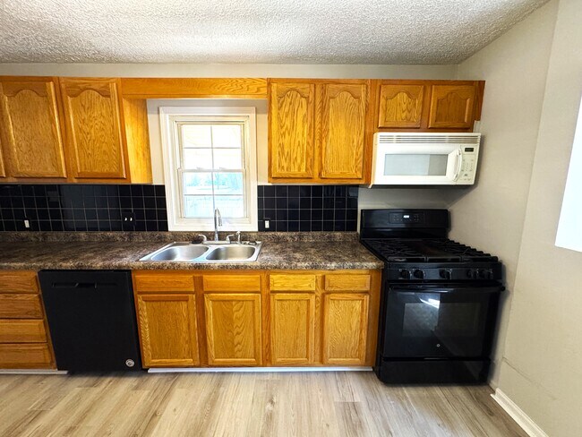 Foto del edificio - 494 S Exeter Ave