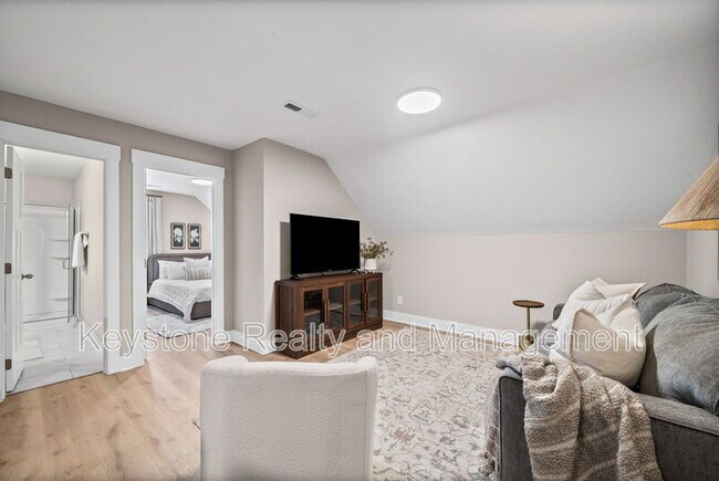 Foto del edificio - 15009 Fort Campbell Blvd
