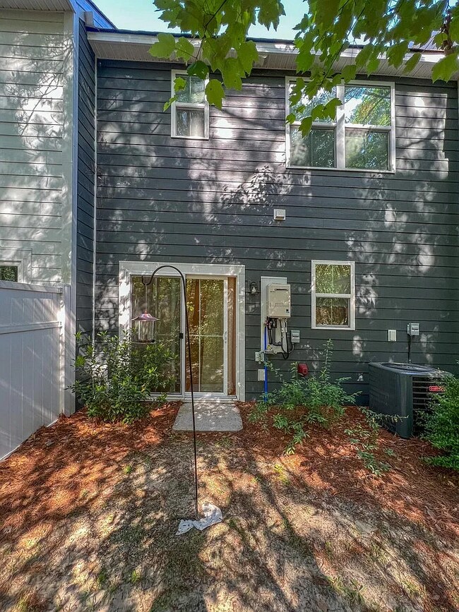 Foto del edificio - 307 Grand Palm Ln