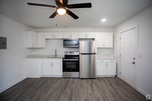 1BR,1BA-660SF - 545740 US Hwy 1