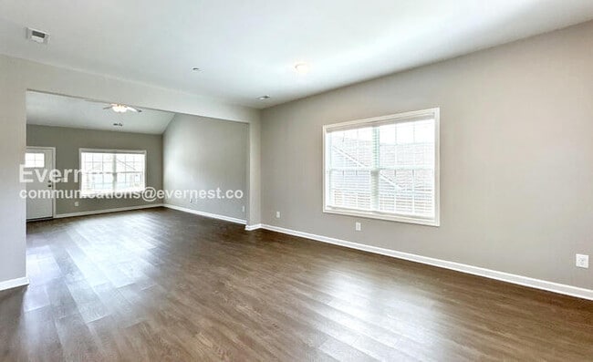 Building Photo - 1035 Echo Rdg Rd